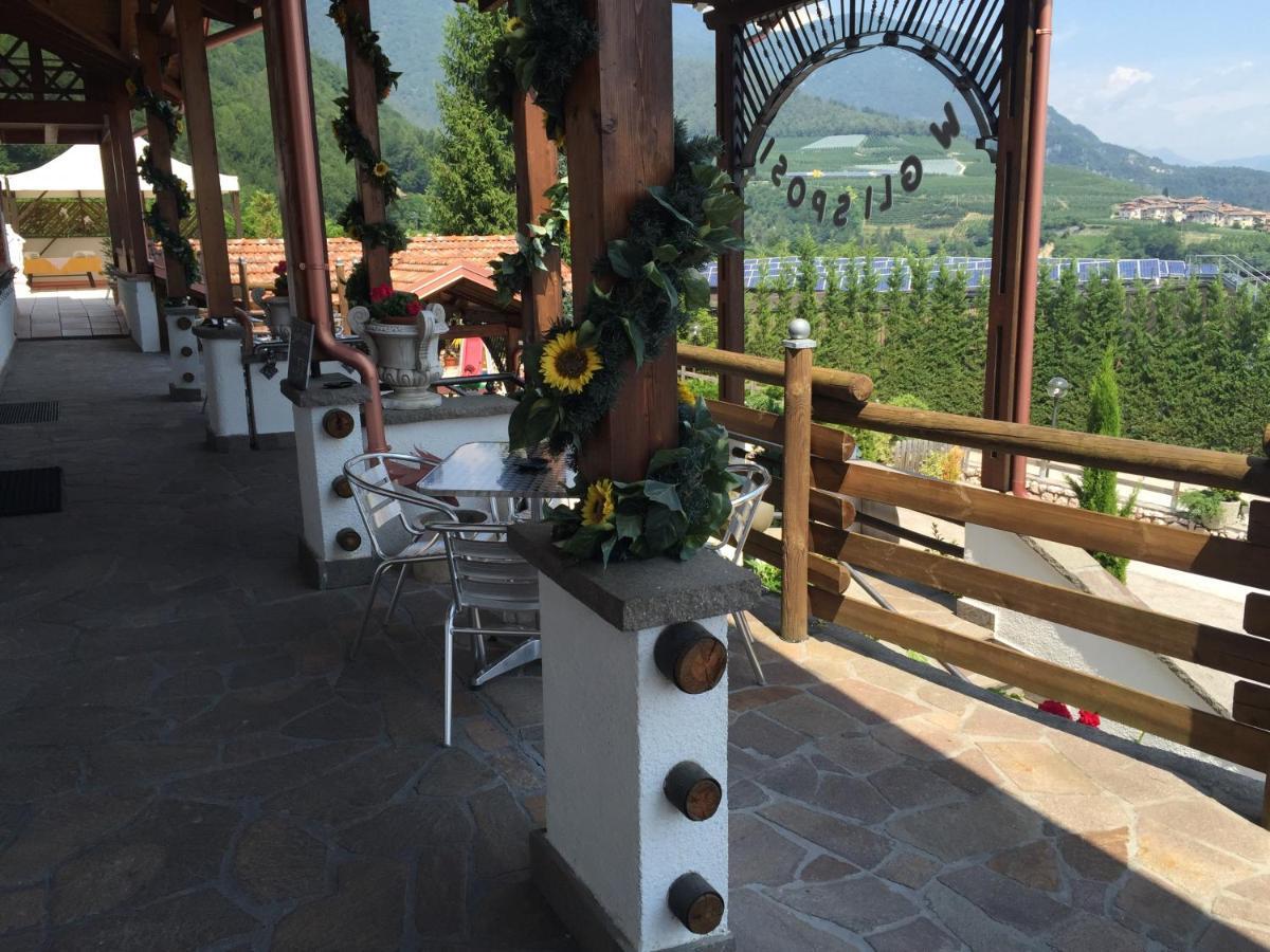 Sporminore Hotel Ristorante Scoiattolo מראה חיצוני תמונה